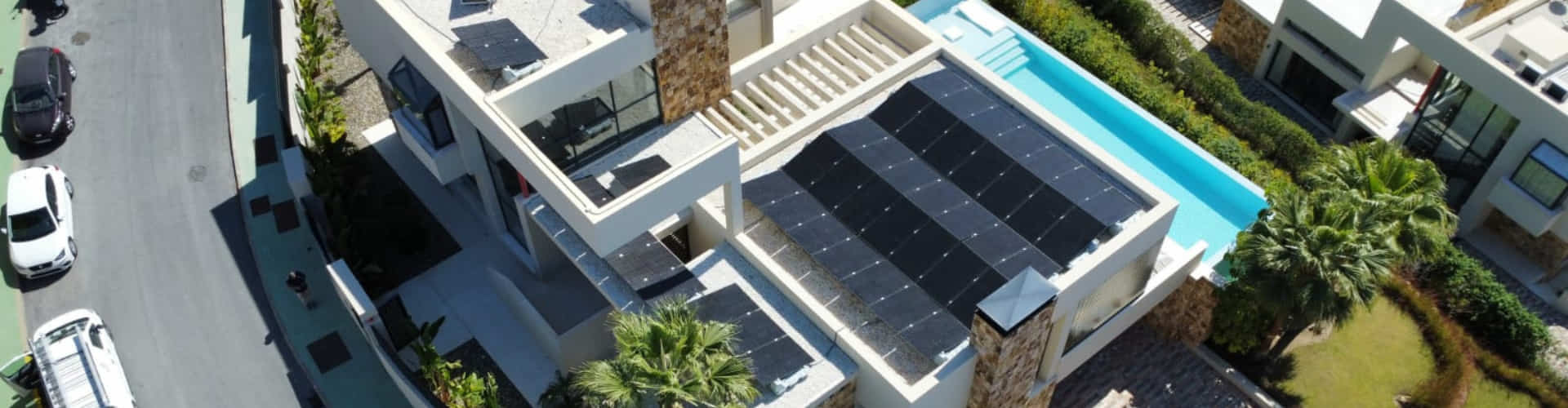 Ahorra en la factura de la luz instalando paneles solares en tu hogar